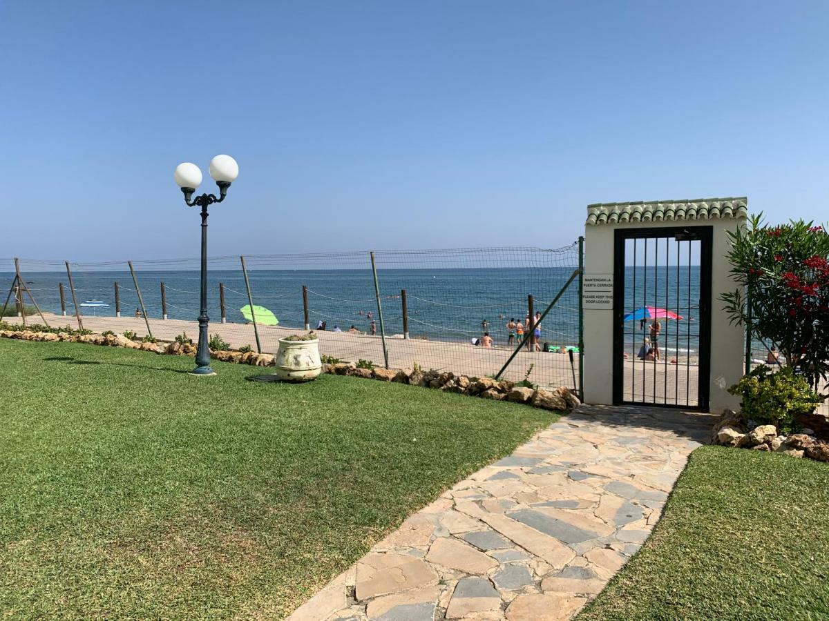 Apartament Aguamarina On The Beach Front Διαμέρισμα Mijas Costa Εξωτερικό φωτογραφία