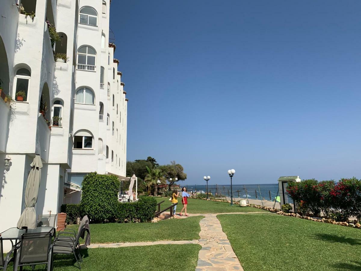 Apartament Aguamarina On The Beach Front Διαμέρισμα Mijas Costa Εξωτερικό φωτογραφία